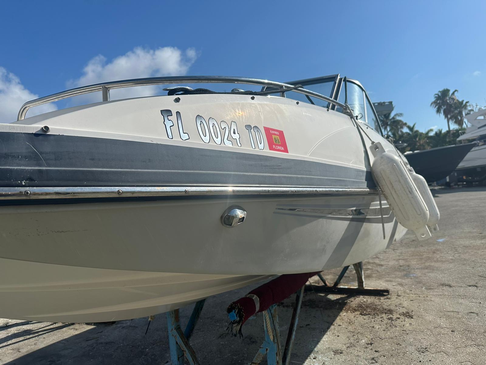 Boat Detail and Gelcoat Repair Lantana Florida Before